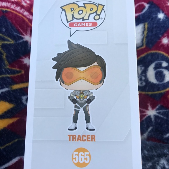 Brand new Funko Pop games Overwatch Tracer Figure! - Picture 4 of 4